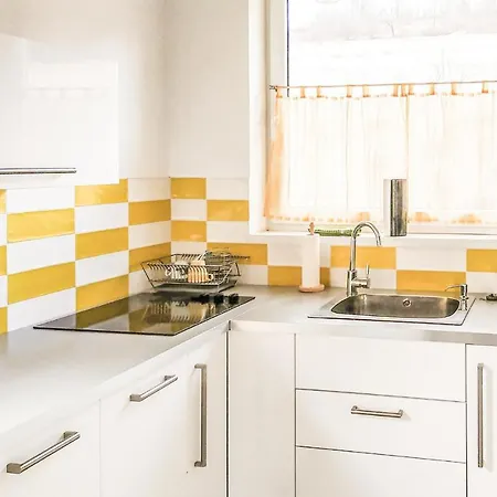 Beautiful In With Kitchenette Hébergement de vacances
