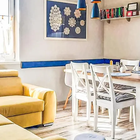 Beautiful In With Kitchenette Hébergement de vacances *